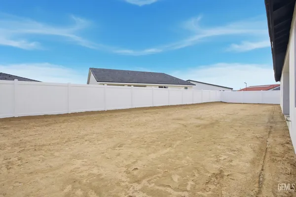 $669,900 | Undisclosed Address, Bakersfield, CA 93314