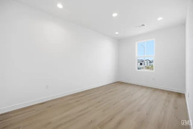 $669,900 | Undisclosed Address, Bakersfield, CA 93314