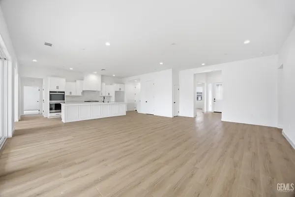 $669,900 | Undisclosed Address, Bakersfield, CA 93314