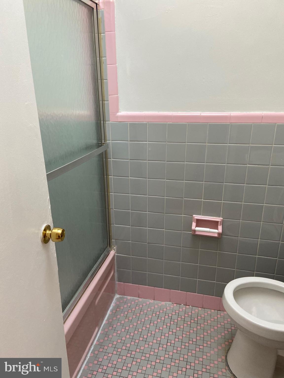 2590 Cranston Road Philadelphia, PA 19131 - Photo 10 of 11