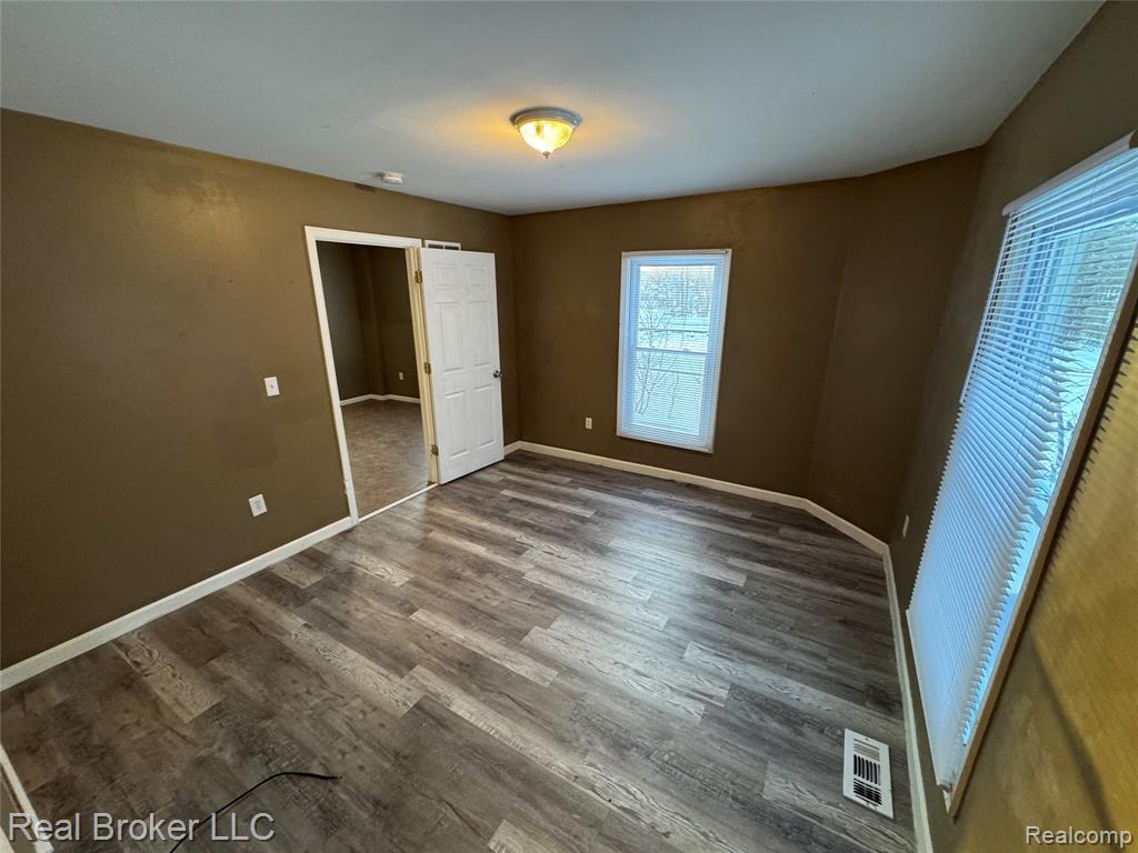86 Hamilton Street Pontiac, MI 48342 - Photo 12 of 26