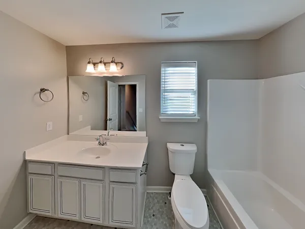 $2,449 | 2043 Shafer Drive, Murfreesboro, TN 37128