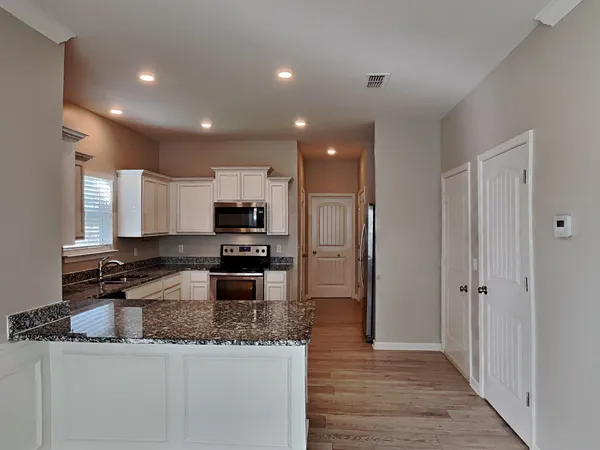 $2,449 | 2043 Shafer Drive, Murfreesboro, TN 37128