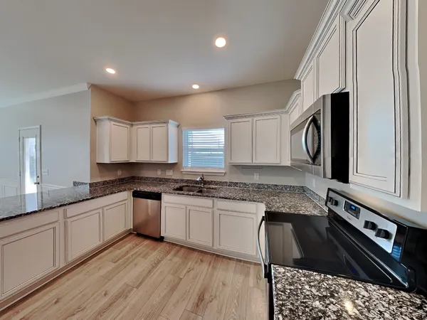 $2,449 | 2043 Shafer Drive, Murfreesboro, TN 37128