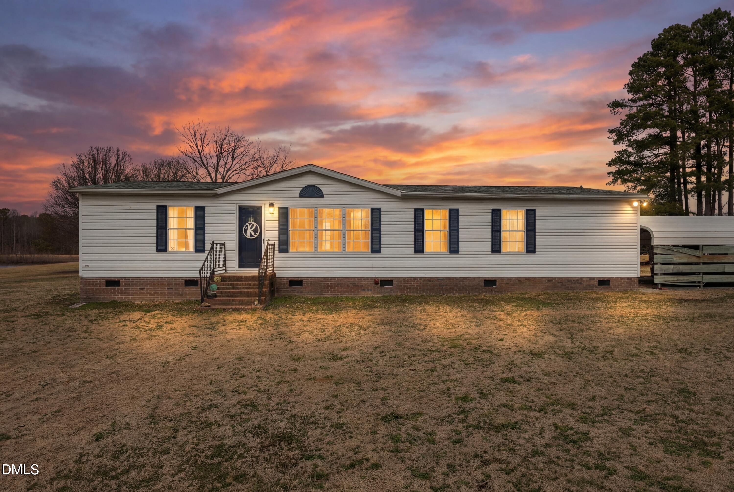 243 Carlyle Road Zebulon, NC 27597 - Photo 1 of 32 Twilight