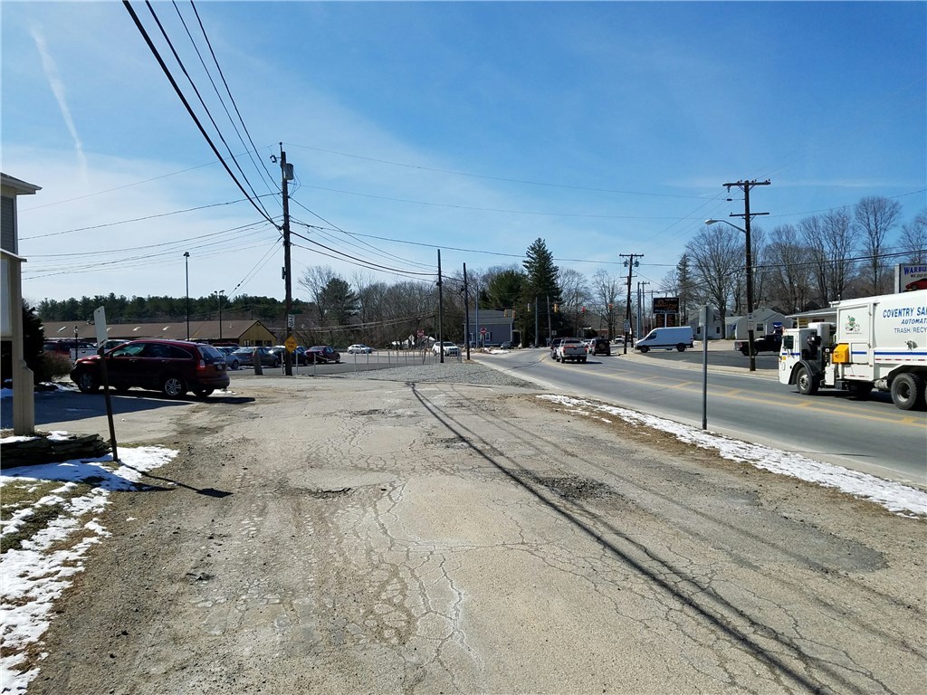 920 Main Street Coventry, RI 02816 - Photo 4 of 28 Gallery Image 4