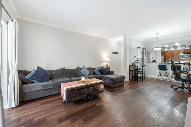 $285,000 | 6000 Shepherd Mountain Cove, Unit 613, Austin, TX 78730