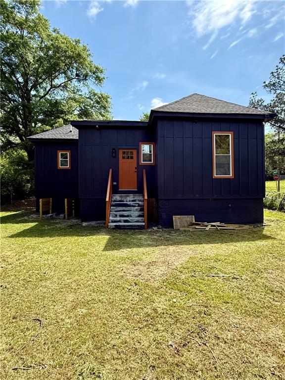 808 Center Street Macon, GA 31217 - Photo 30 of 30 a house with a swimming pool in front of it
