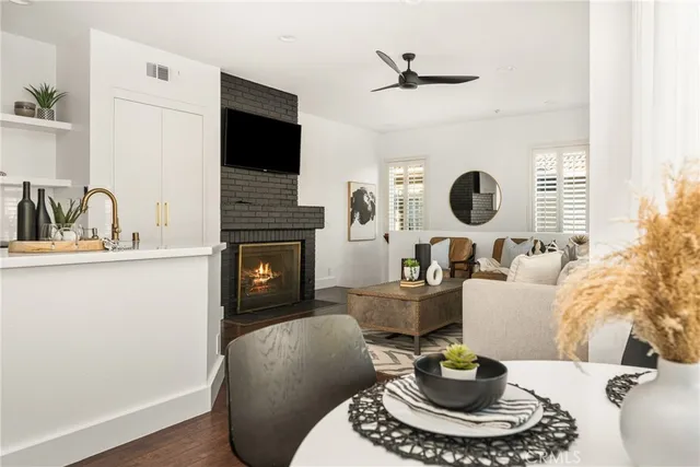 $725,000 | 5146 East Hunsford Drive, Unit E, Orange, CA 92867