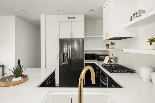 $725,000 | 5146 East Hunsford Drive, Unit E, Orange, CA 92867