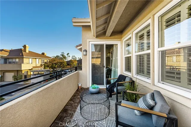 $725,000 | 5146 East Hunsford Drive, Unit E, Orange, CA 92867