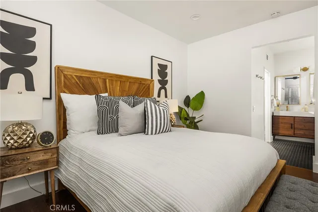 $725,000 | 5146 East Hunsford Drive, Unit E, Orange, CA 92867