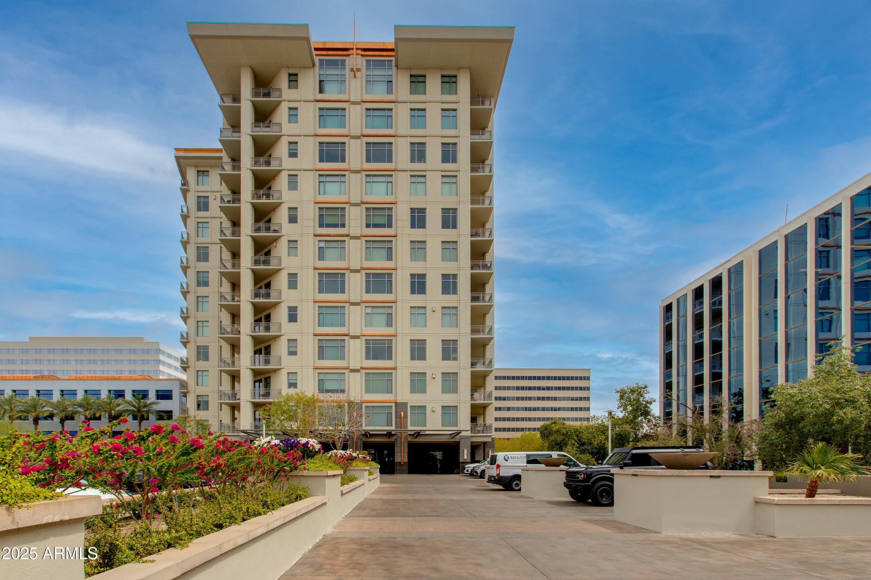 2211 East Camelback Road, Unit 402 Phoenix, AZ 85016 - Photo 26 of 27 a building view