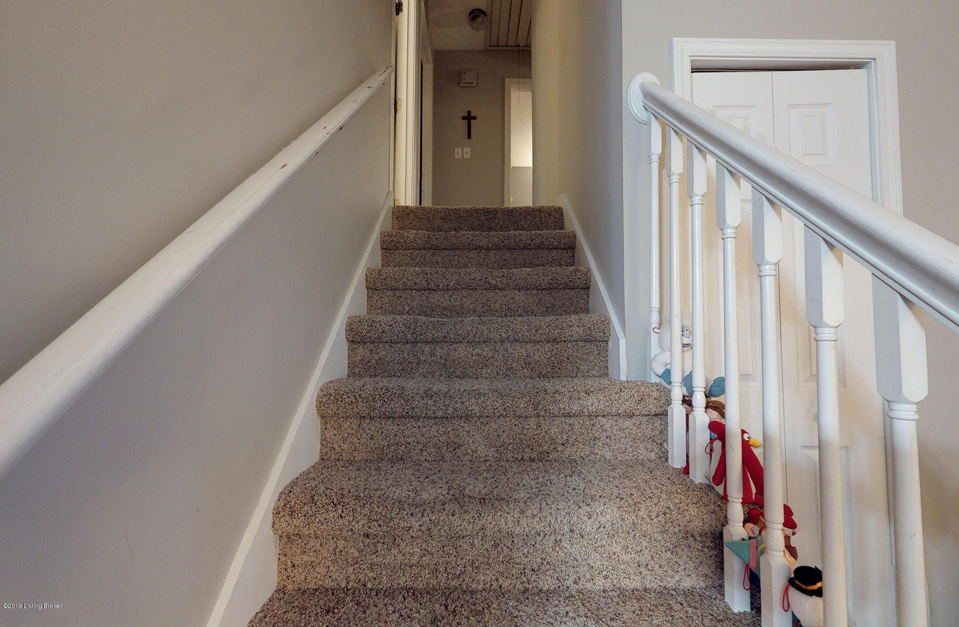 7405 Rambo Way Louisville, KY 40228 - Photo 10 of 30 7405-Rambo-Way-23