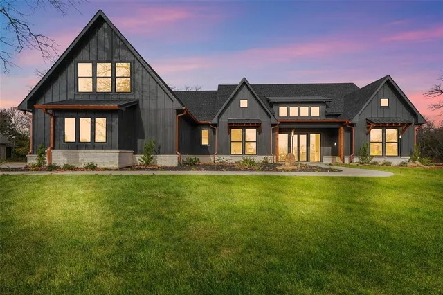 $1,500,000 | 14120 Park Way, Malakoff, TX 75148