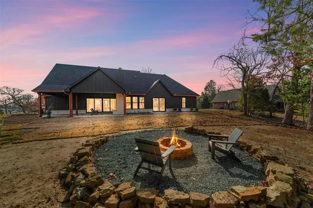 $1,500,000 | 14120 Park Way, Malakoff, TX 75148