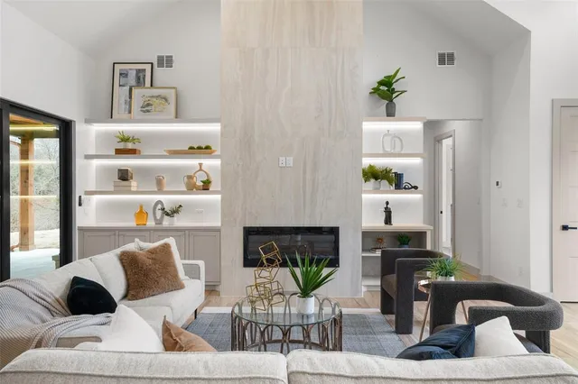 $1,500,000 | 14120 Park Way, Malakoff, TX 75148