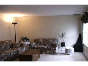 18 East Ridge Road, Unit 18 Merrimack, NH 03054 - Photo 2 of 7