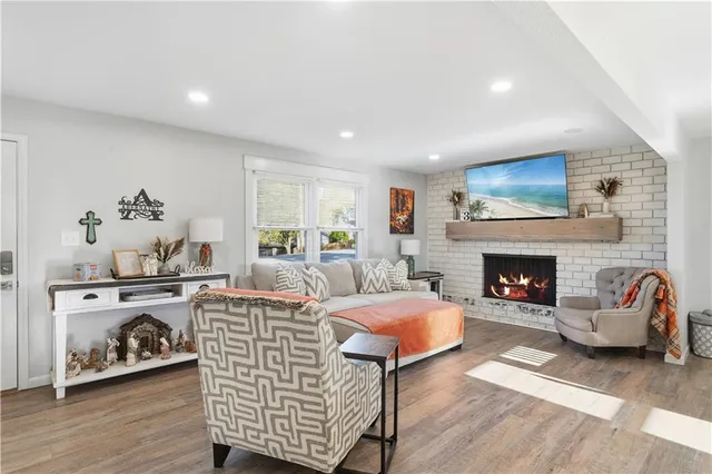 $346,500 | 6935 Northwest Blair Road, Kansas City, MO 64152