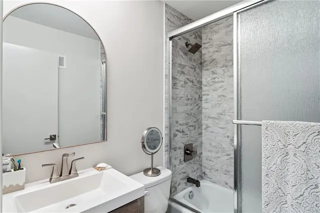 $346,500 | 6935 Northwest Blair Road, Kansas City, MO 64152