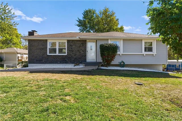 $346,500 | 6935 Northwest Blair Road, Kansas City, MO 64152