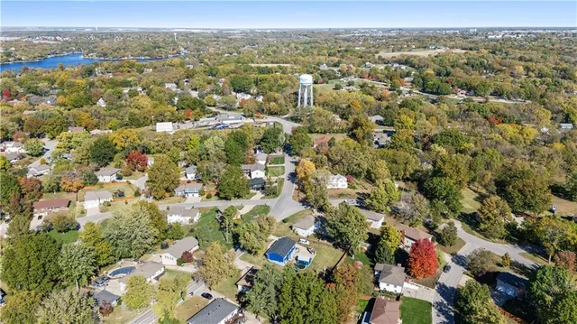 $346,500 | 6935 Northwest Blair Road, Kansas City, MO 64152