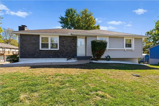 $346,500 | 6935 Northwest Blair Road, Kansas City, MO 64152