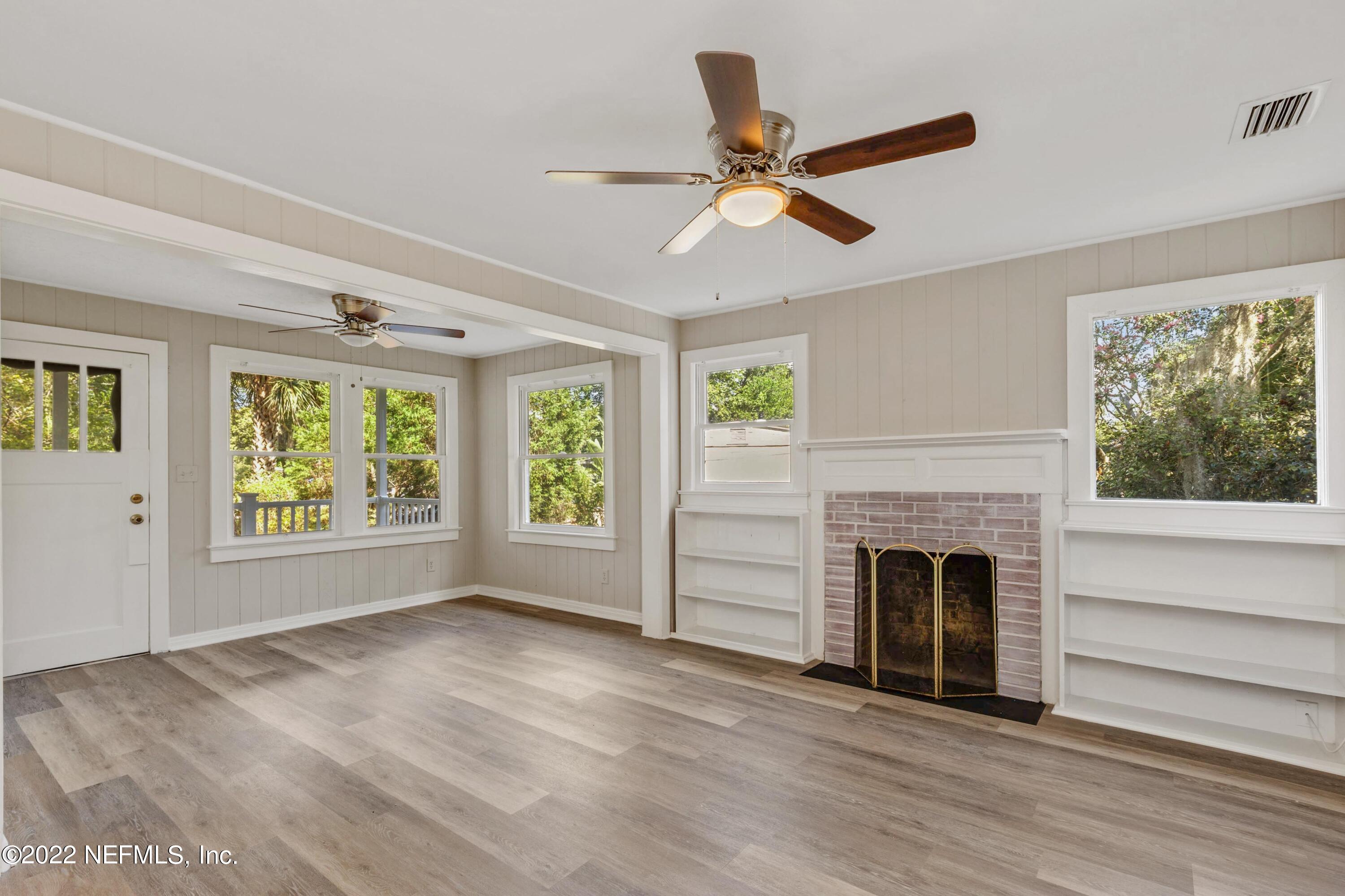 2702 Rainbow Road Jacksonville, FL 32217 - Photo 2 of 26 Living room