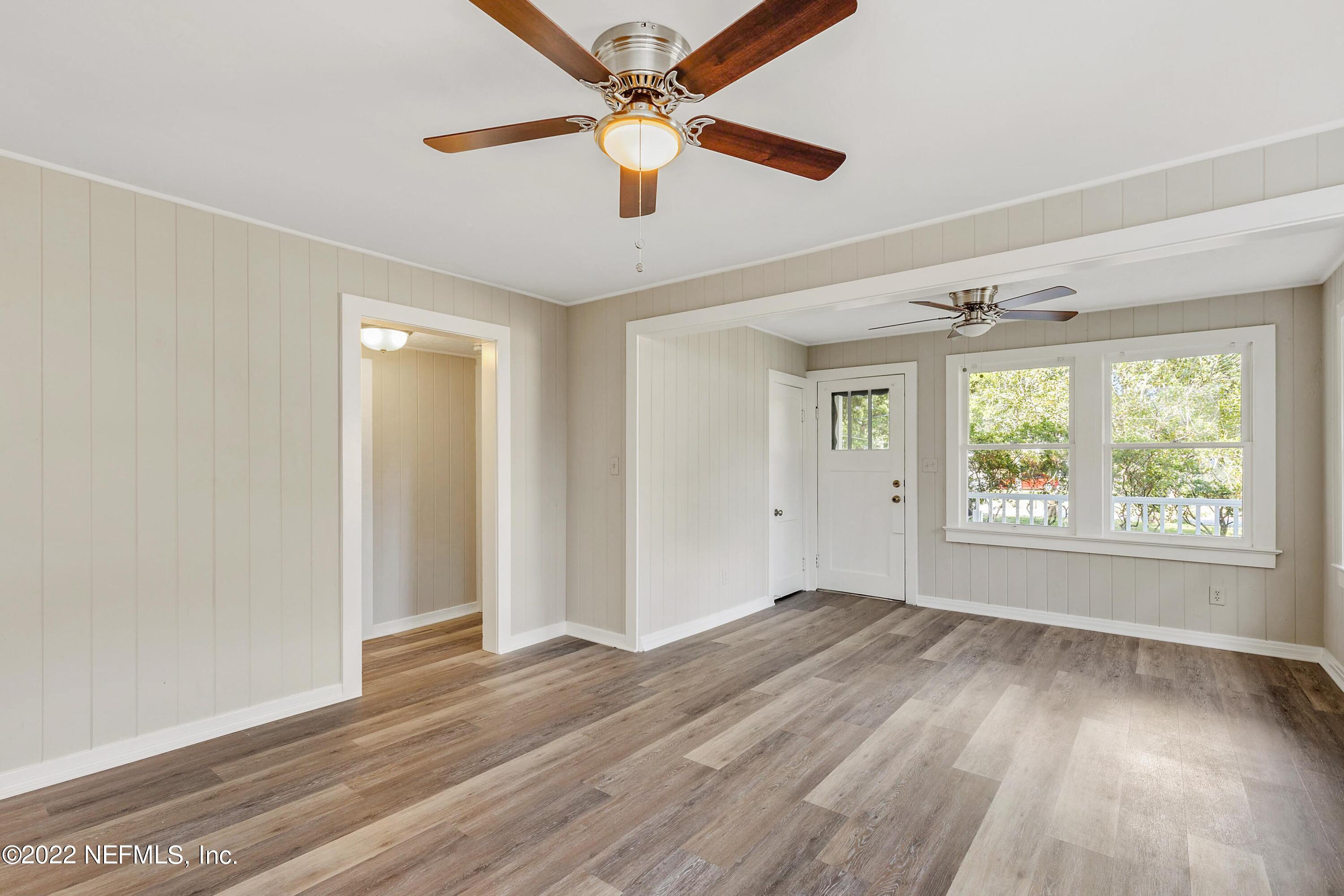 2702 Rainbow Road Jacksonville, FL 32217 - Photo 10 of 26 Living room