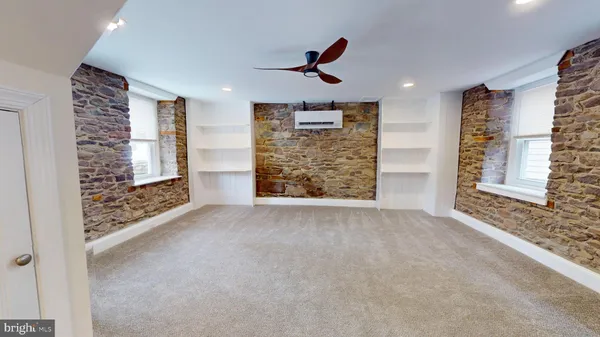 $1,995 | 824 Kintner Road, Kintnersville, PA 18930