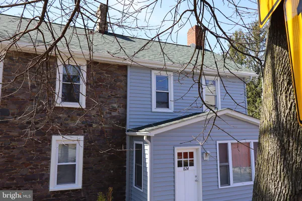 $1,995 | 824 Kintner Road, Kintnersville, PA 18930