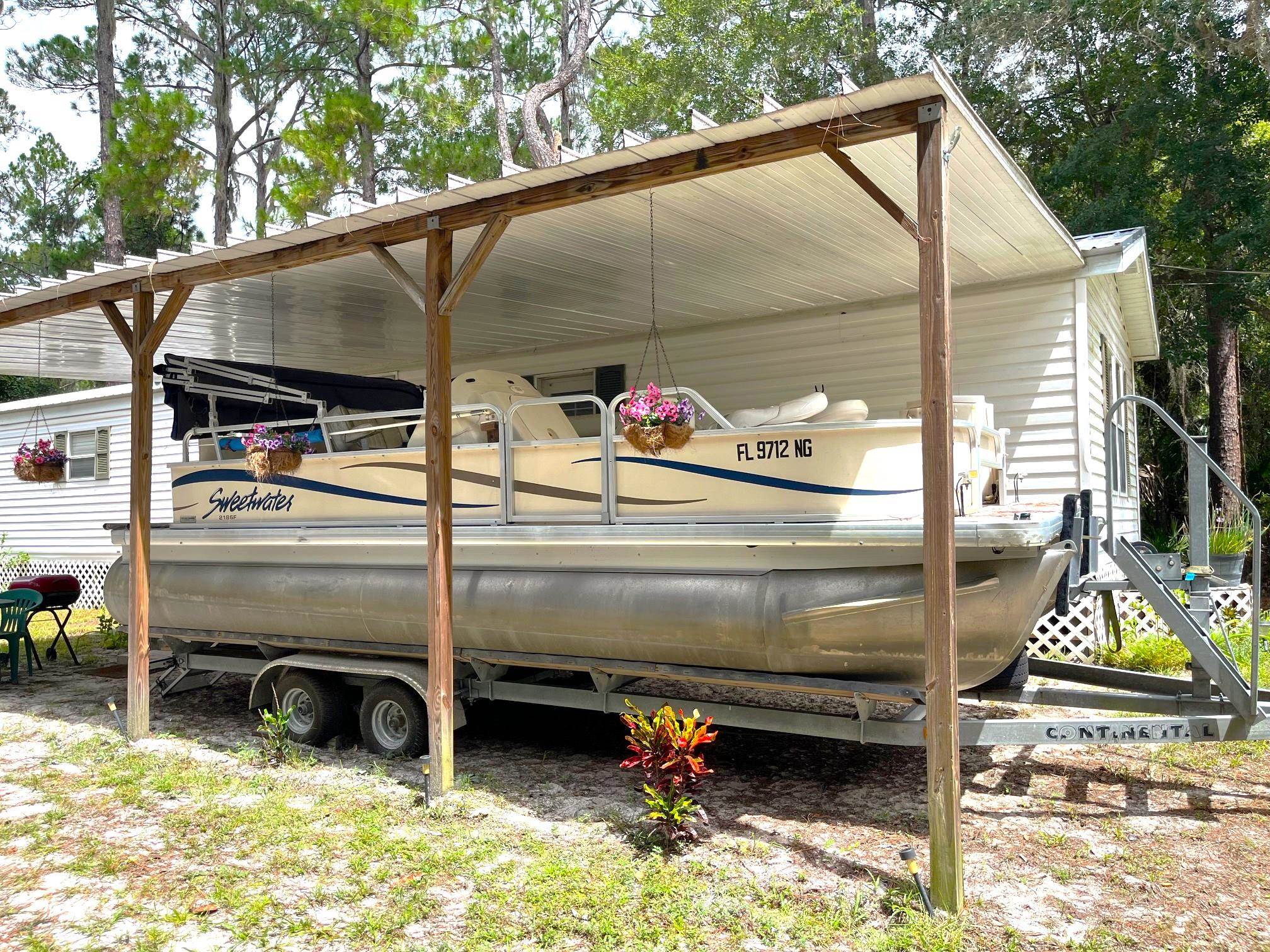 118 July Georgetown, FL 32139 - Photo 3 of 13 a view of car garage