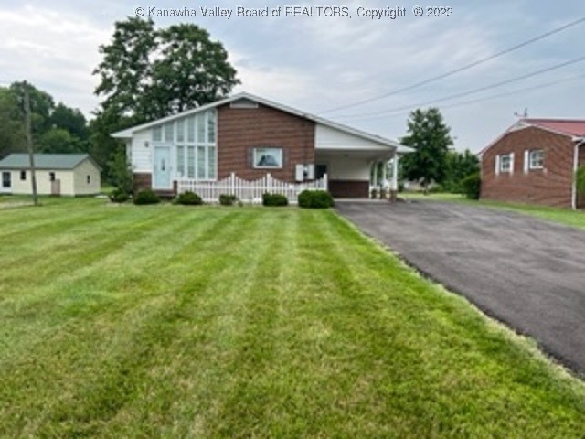 1183 Balls Gap Road Milton, WV 25541 - Photo 4 of 24 Gallery Image 4