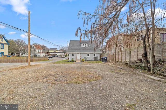 $575,000 | 3724 35th Street, Mount Rainier, MD 20712