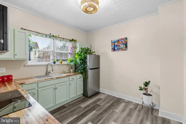 $575,000 | 3724 35th Street, Mount Rainier, MD 20712