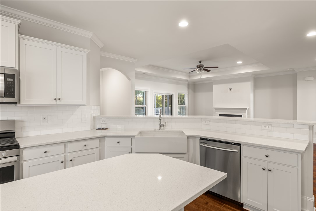 124 Spyglass Lane Pendleton, SC 29670 - Photo 14 of 43 Abundant Counter Space