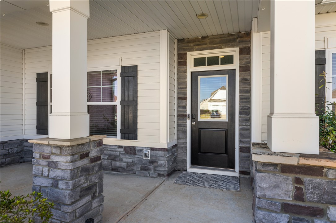 124 Spyglass Lane Pendleton, SC 29670 - Photo 3 of 43 Covered Front Porch