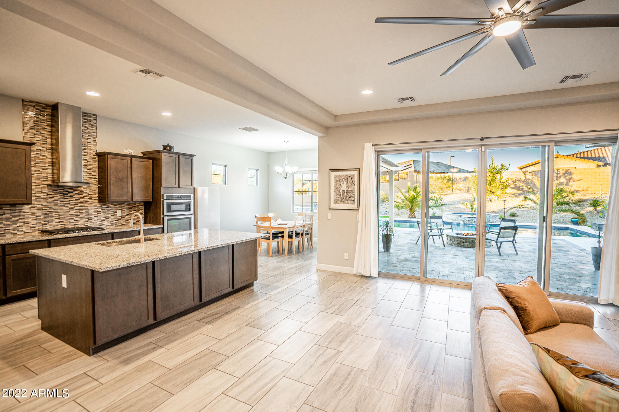 18306 West Raven Road Goodyear, AZ 85338 - Photo 4 of 52 Gallery Image 4