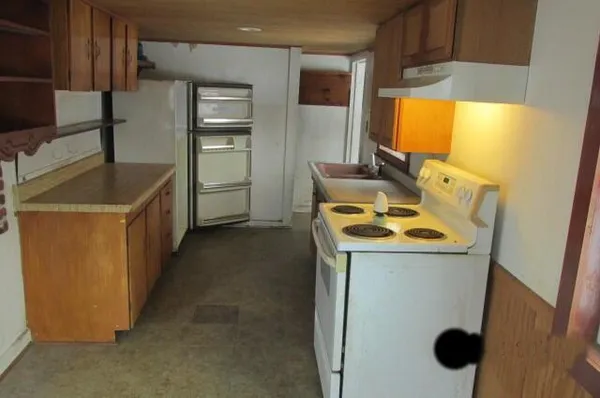 $92,000 | 1217 Marsh Road, Plainwell, MI 49080