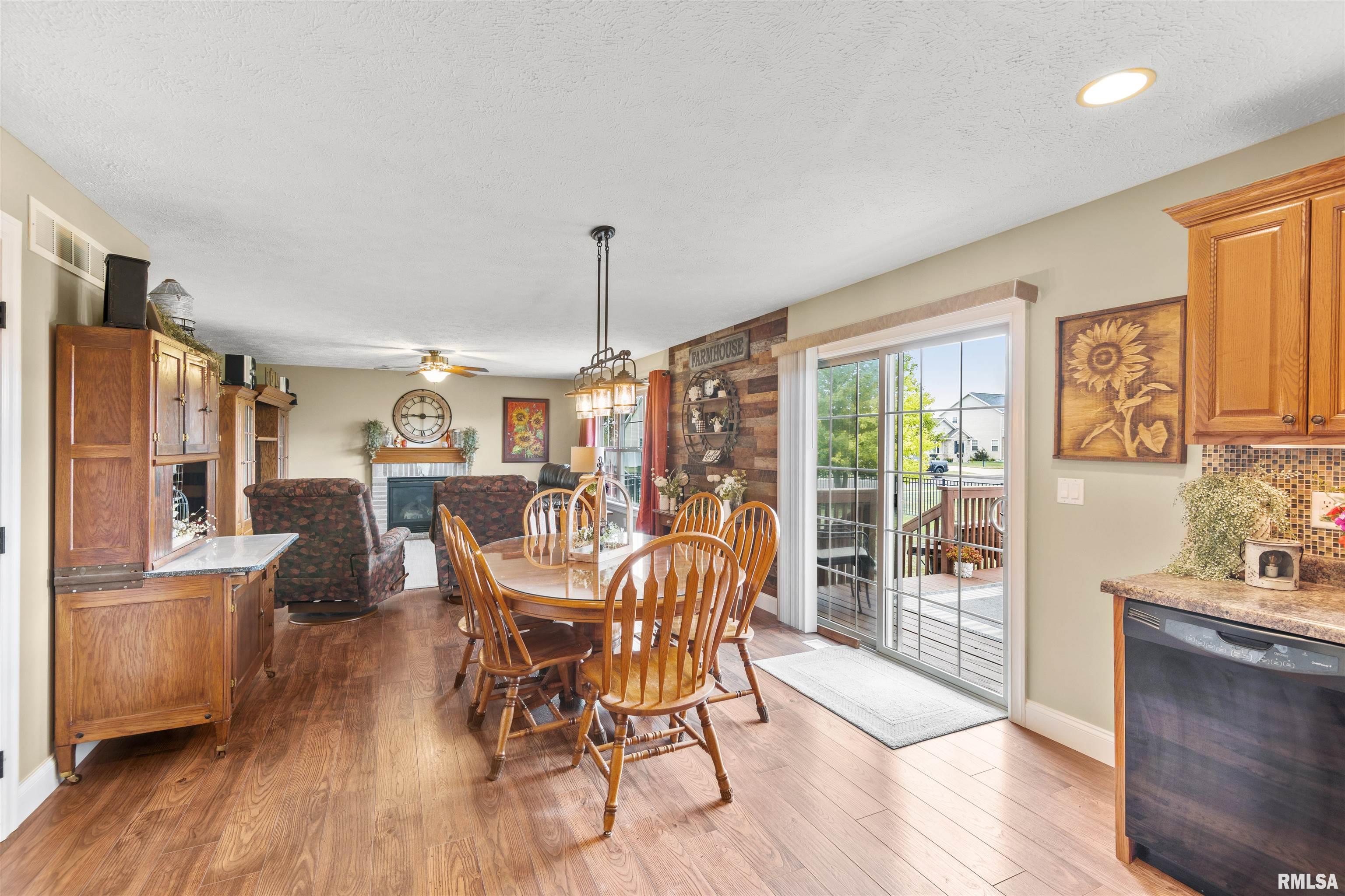 1400 Santa Fe Road Washington, IL 61571 - Photo 6 of 40 Gallery Image 6