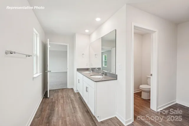 $425,000 | 3727 Coleman Drive, Charlotte, NC 28215