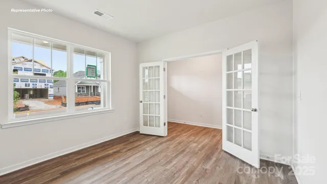 $425,000 | 3727 Coleman Drive, Charlotte, NC 28215