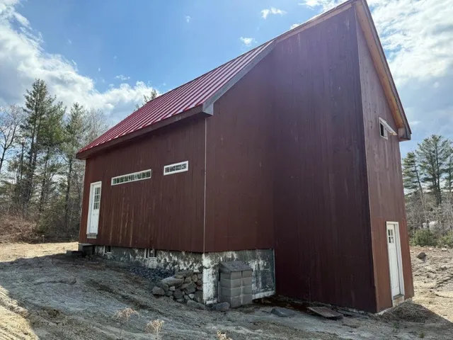 $285,000 | 390 Highway 118, Canaan, NH 03741