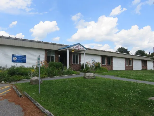 $285,000 | 390 Highway 118, Canaan, NH 03741