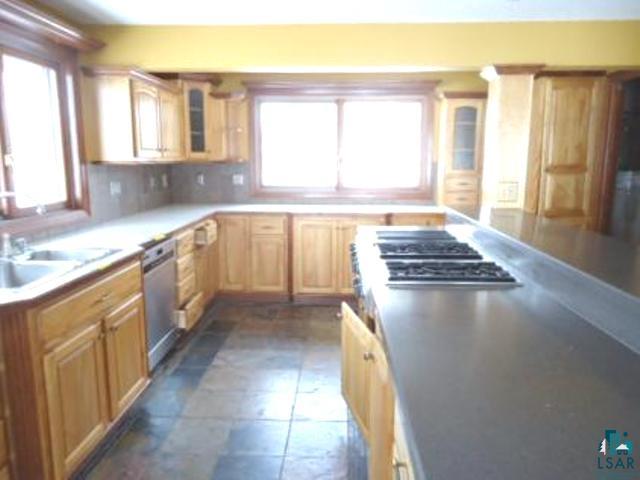 4302 Turner Road Duluth, MN 55803 - Photo 7 of 17