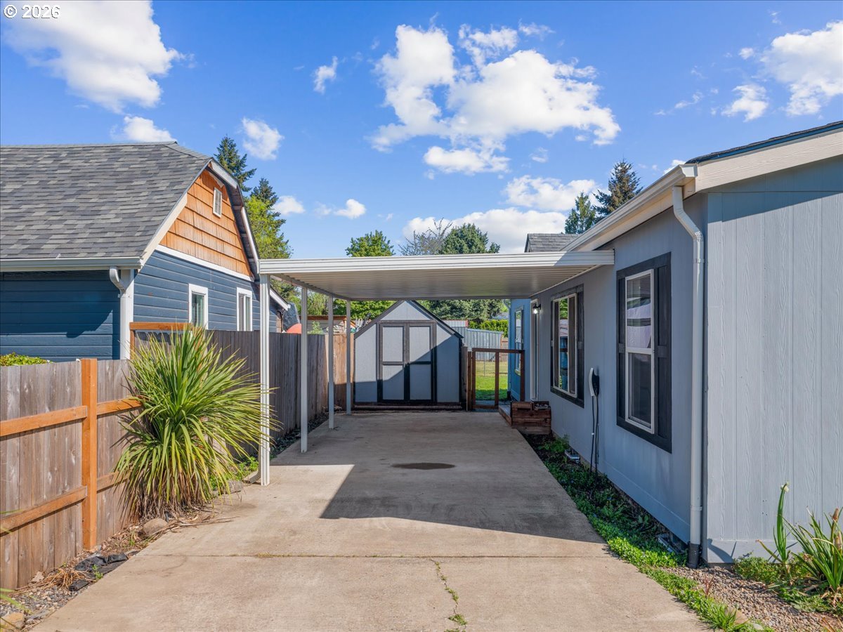 269 Church Street Jefferson, OR 97352 - Photo 4 of 23