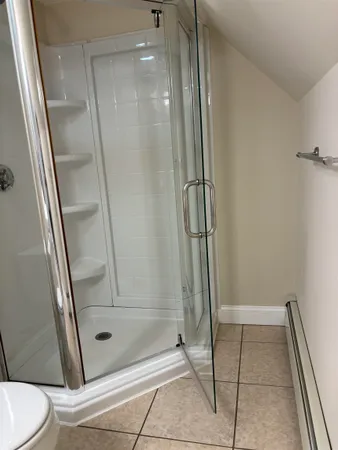 $2,300 | 92 Ashland Street, Unit 2, Manchester, NH 03104