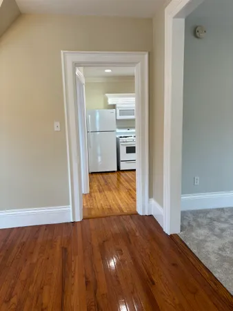 $2,300 | 92 Ashland Street, Unit 2, Manchester, NH 03104