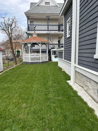 $2,300 | 92 Ashland Street, Unit 2, Manchester, NH 03104