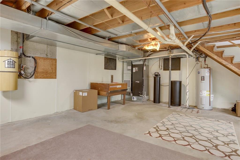 8226 Forward Pass Road Indianapolis, IN 46217 - Photo 39 of 53 Gallery Image 39